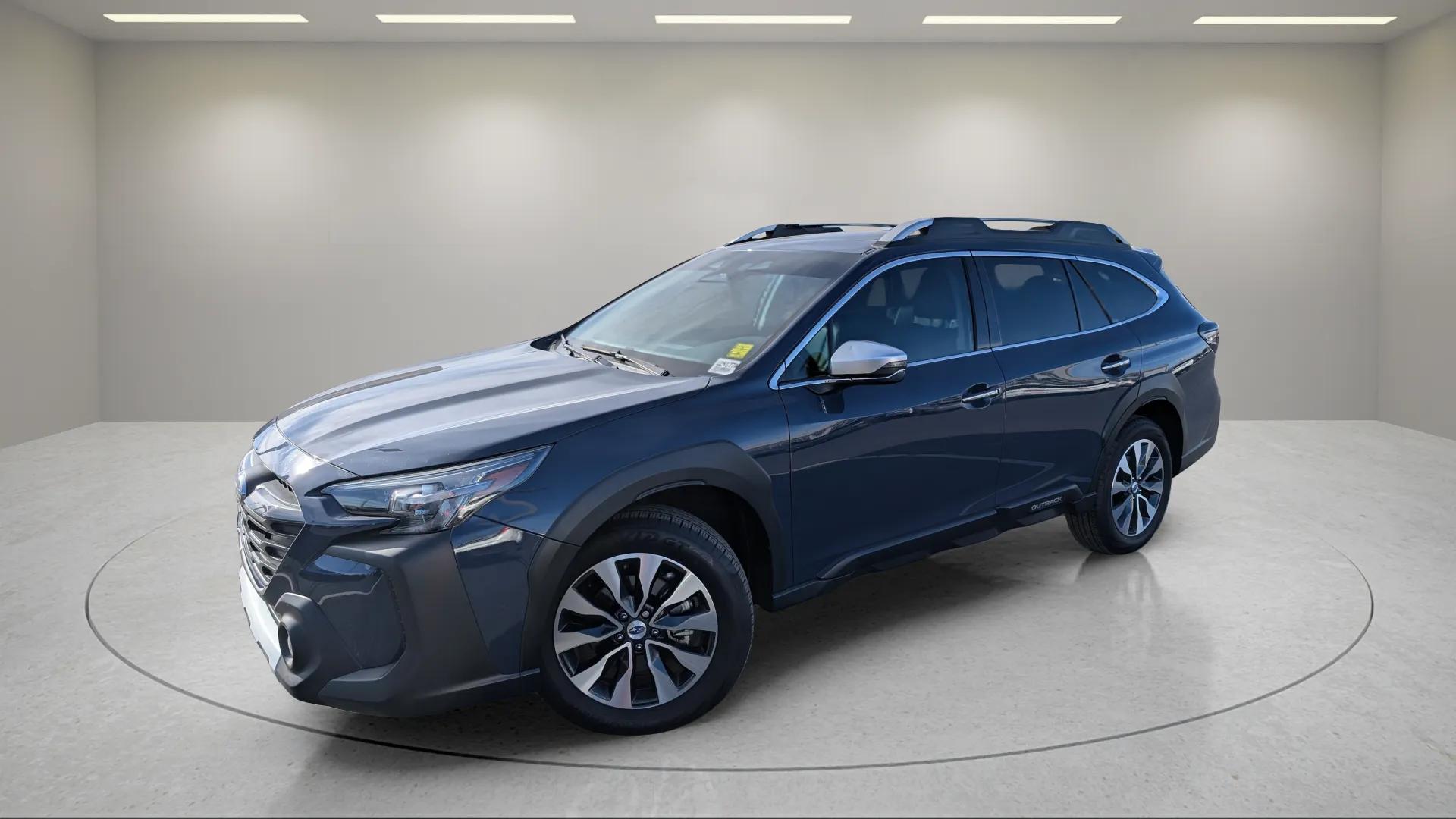 2024 Subaru Outback Touring's photo