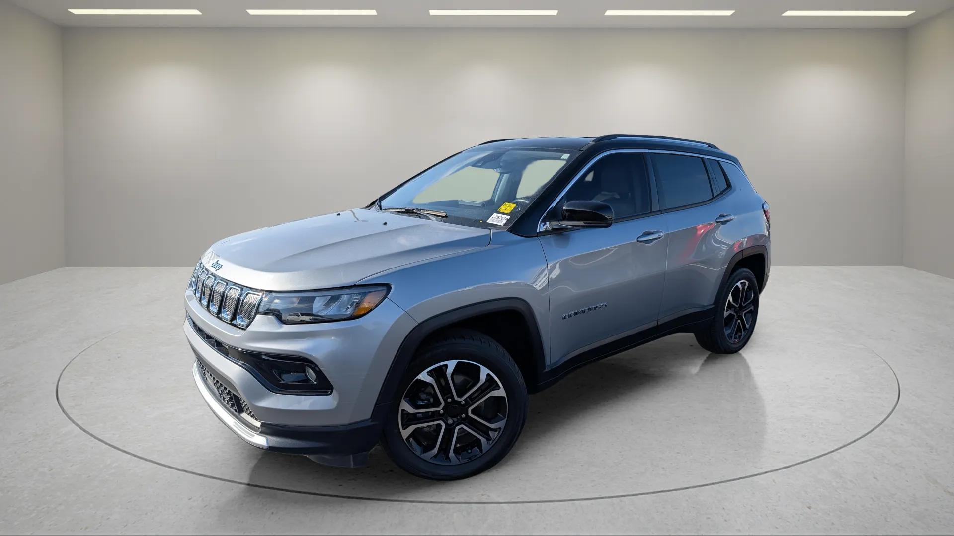 2022 Jeep Compass Limited's photo