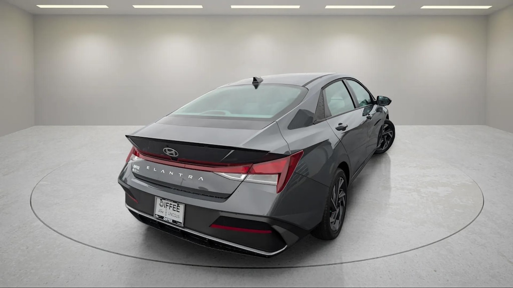 Used 2025 Hyundai Elantra SEL Sport Sedan