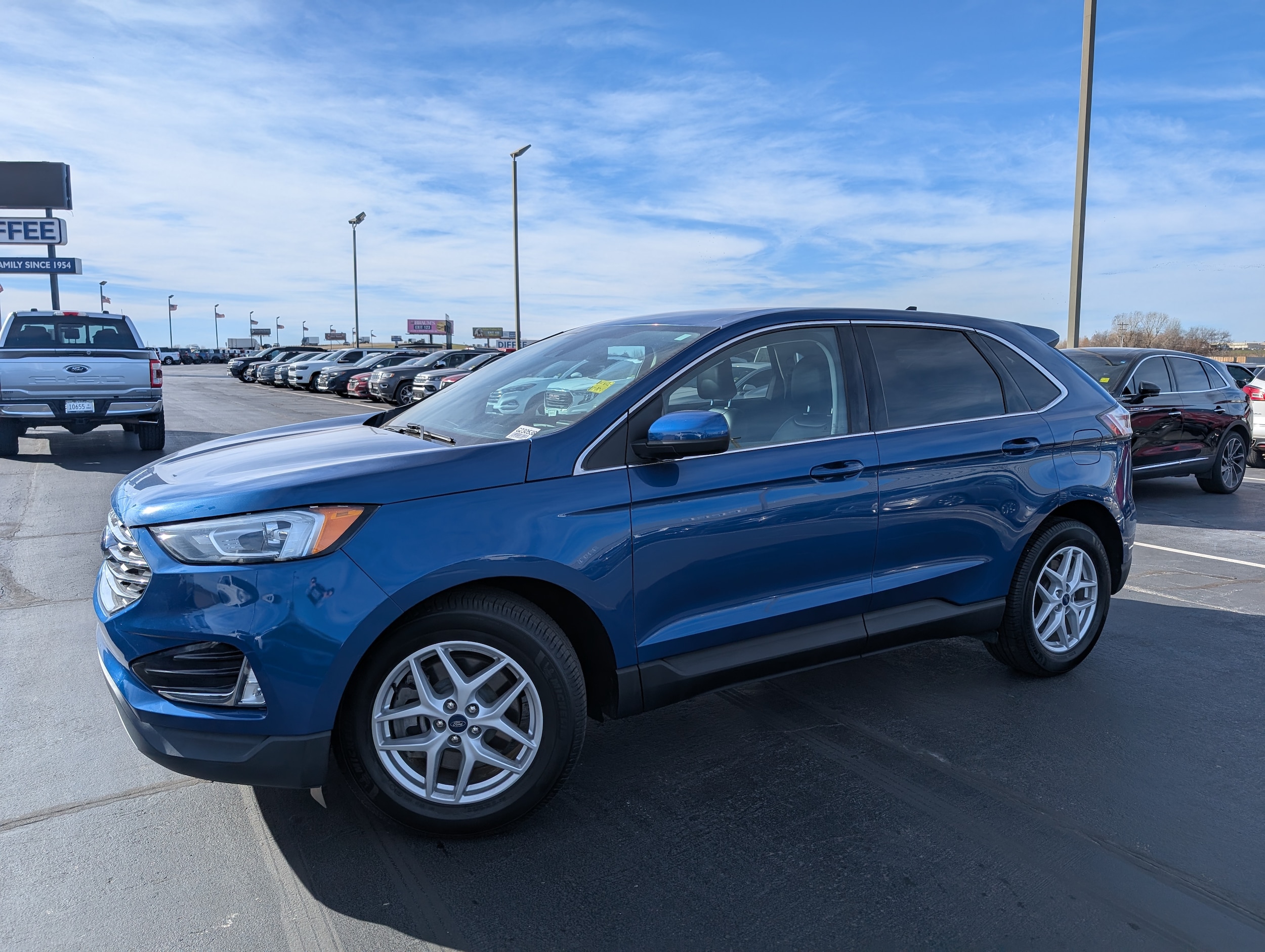 2021 Ford Edge SEL's photo