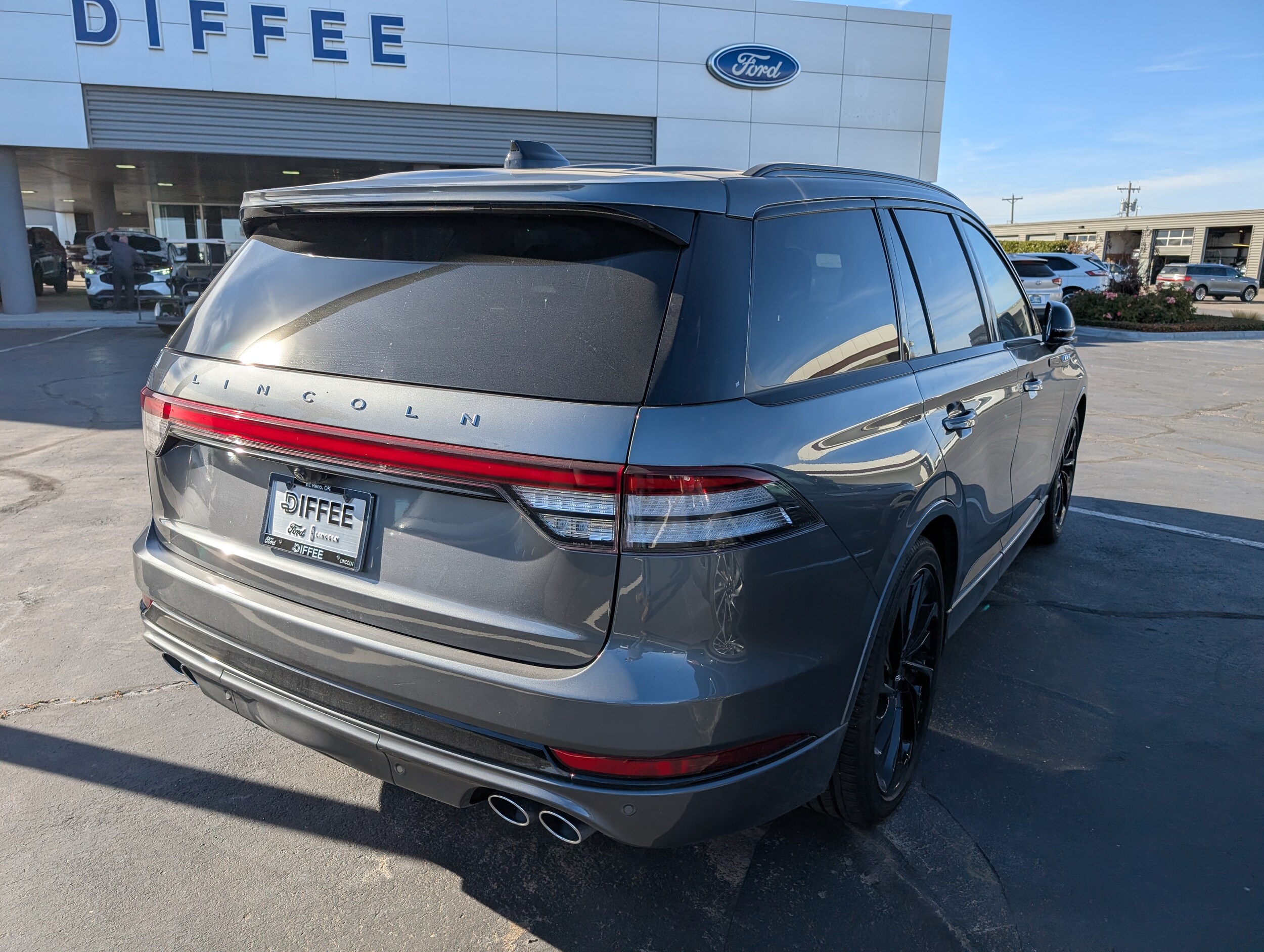 2025 Lincoln Aviator Reserve photo 4