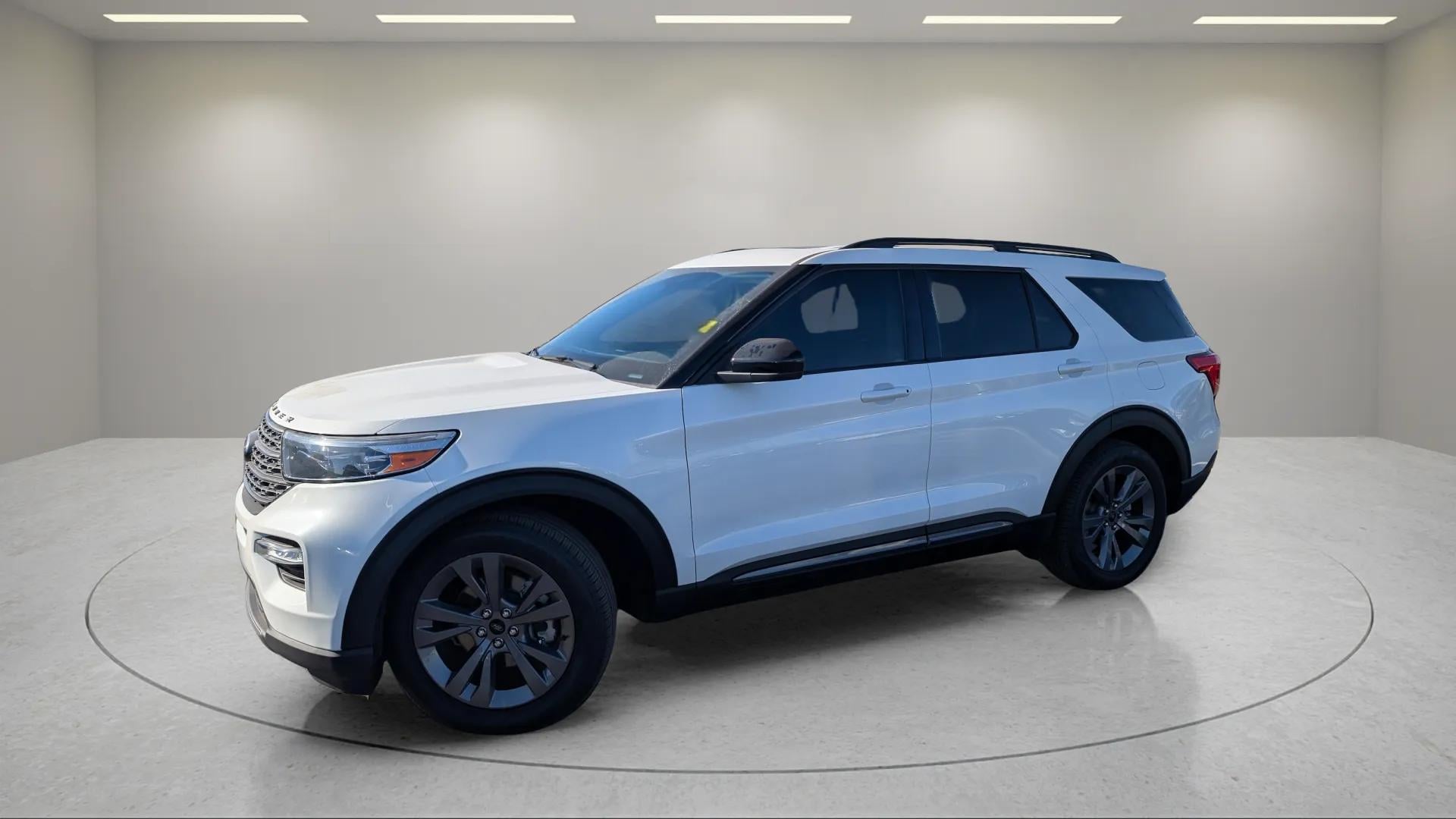 2022 Ford Explorer XLT's photo