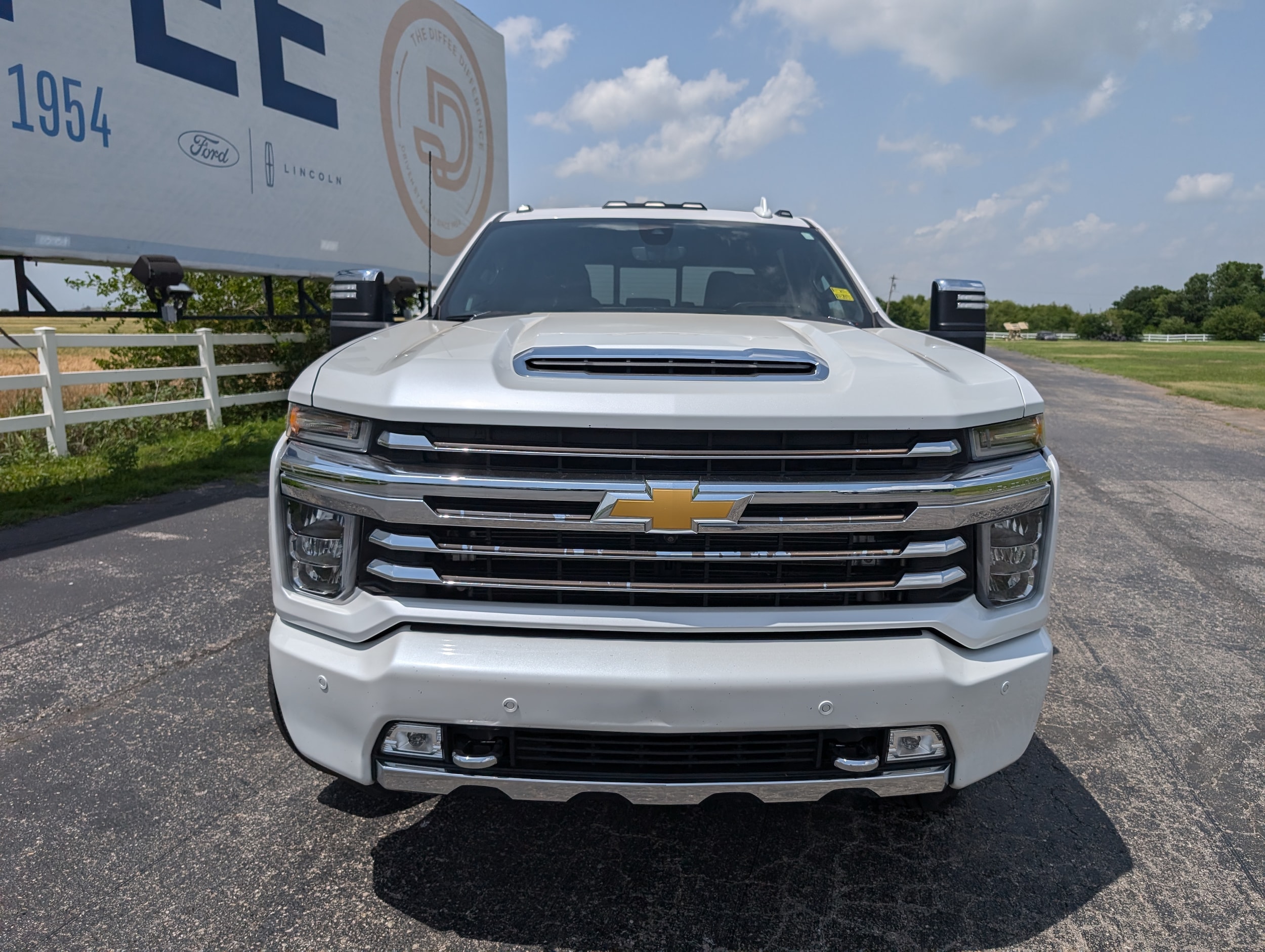 Used 2020 Chevrolet Silverado 2500HD High Country with VIN 1GC4YREY8LF101902 for sale in El Reno, OK