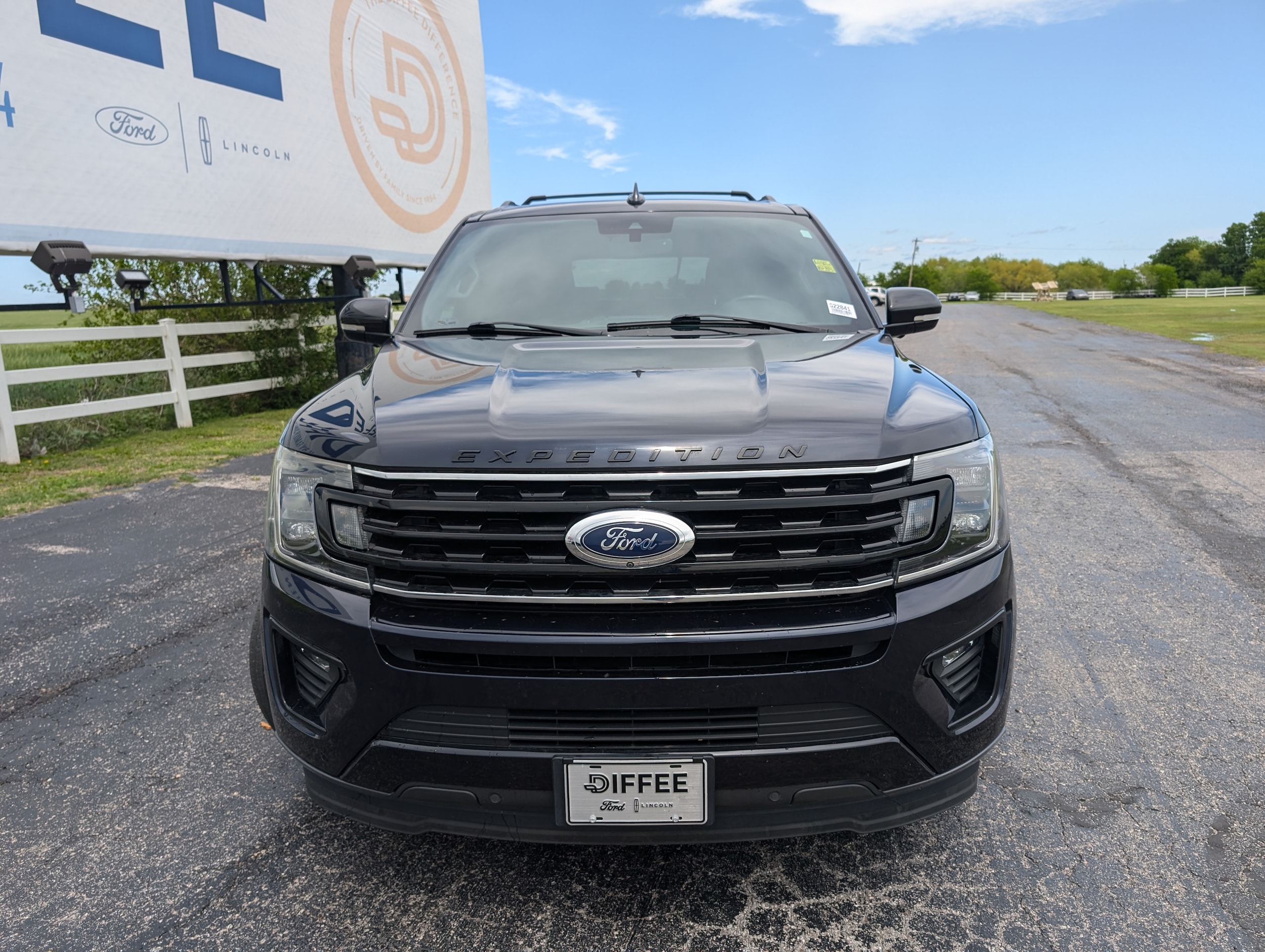 Used 2021 Ford Expedition Limited with VIN 1FMJU1KT6MEA63050 for sale in El Reno, OK