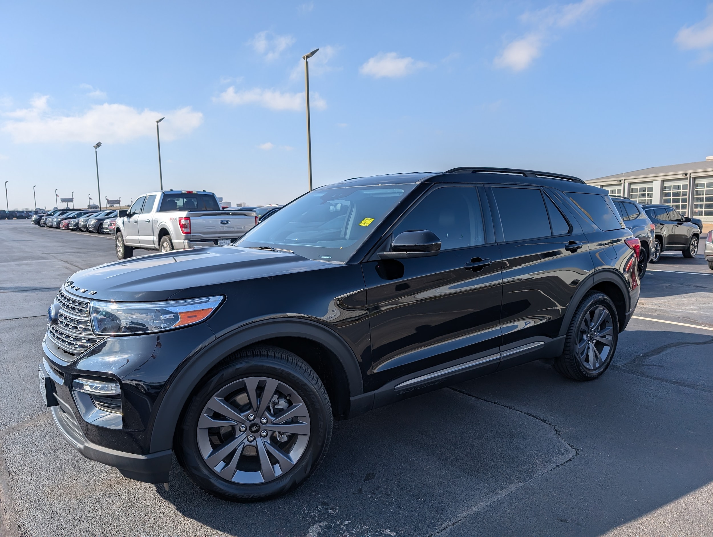 2022 Ford Explorer XLT's photo