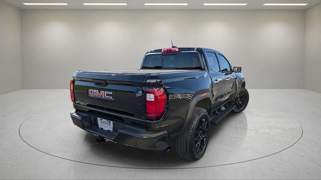 Used 2024 GMC Canyon Denali Truck Crew Cab