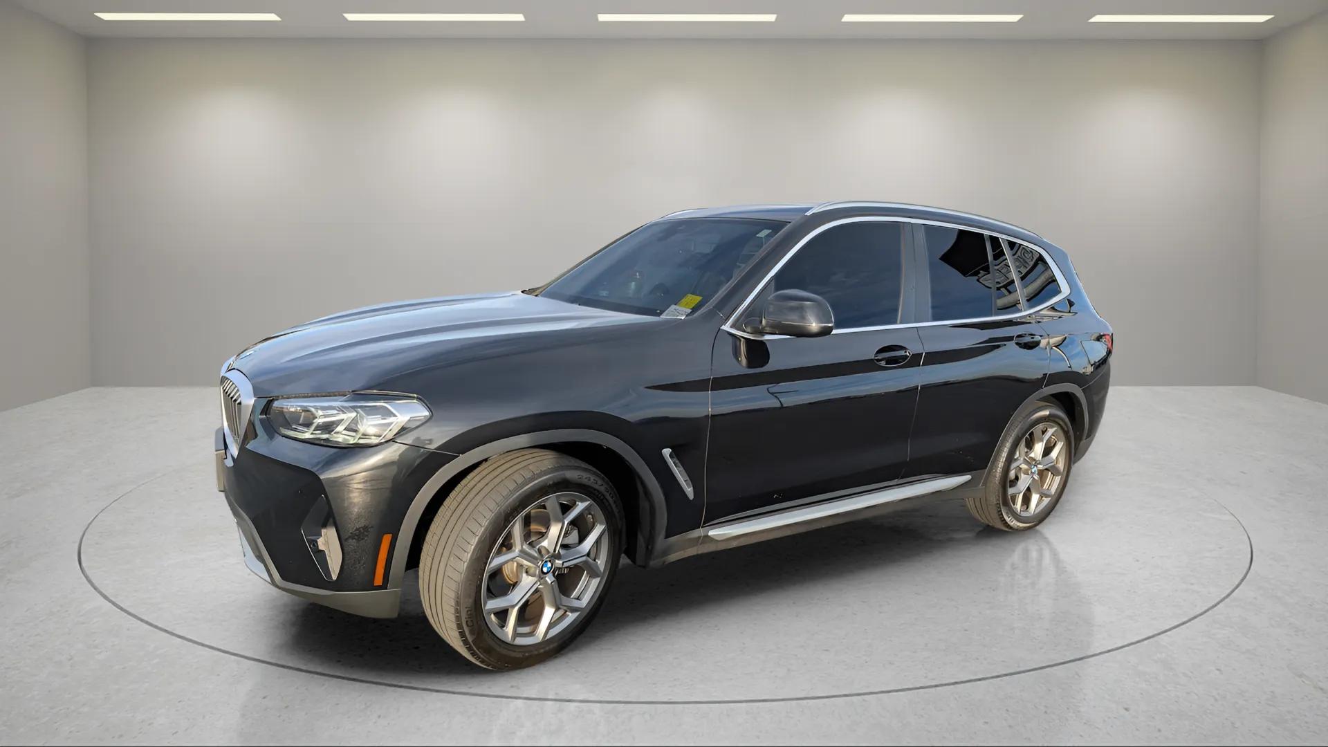 2023 BMW X3 30i's photo