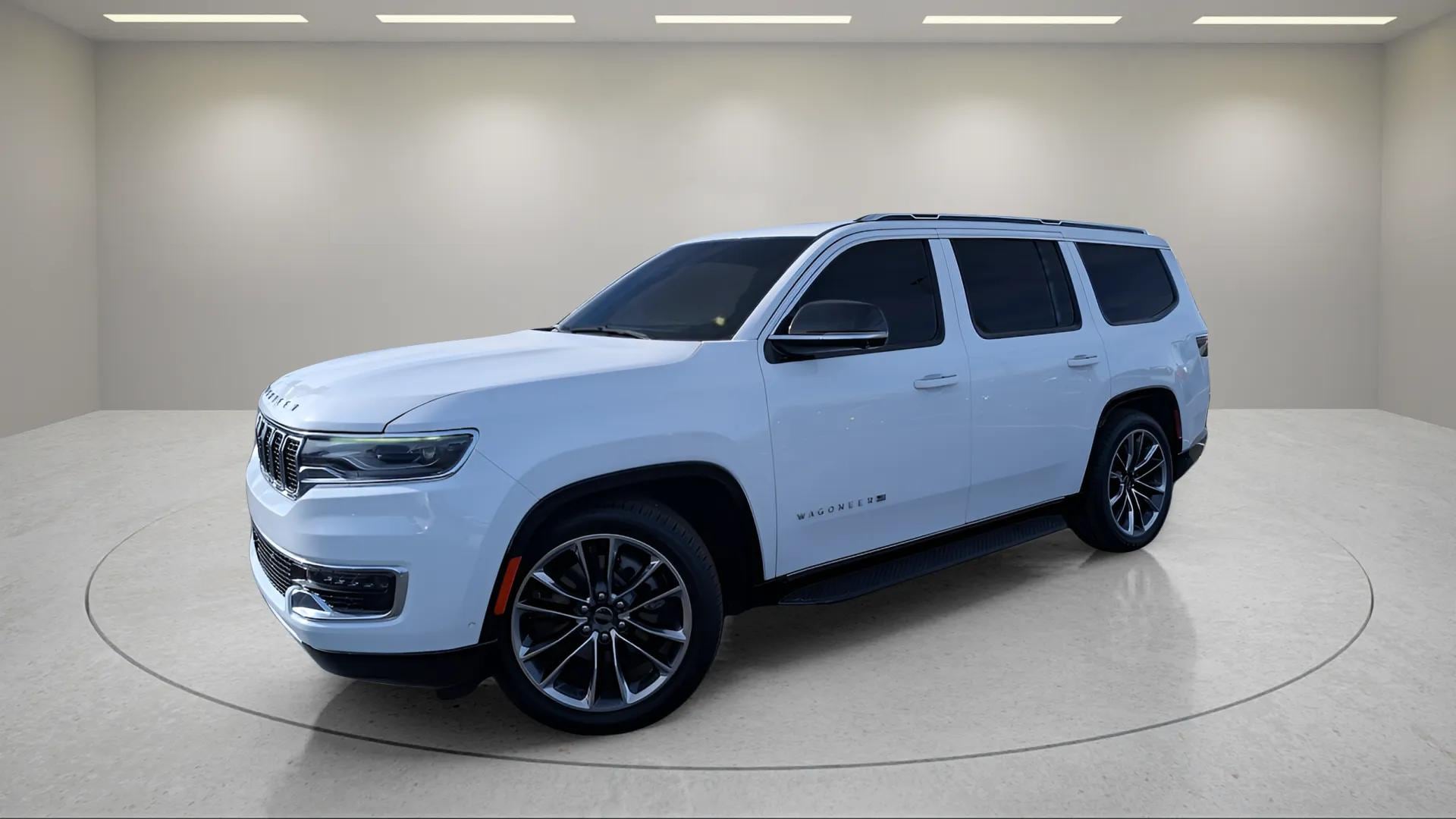 2023 Jeep Wagoneer Series II's photo