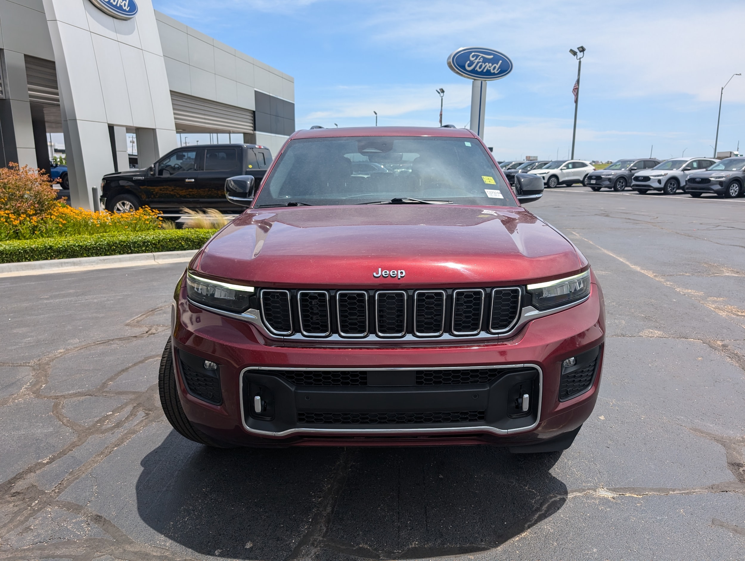 Used 2022 Jeep Grand Cherokee Overland with VIN 1C4RJGDGXN8637037 for sale in El Reno, OK