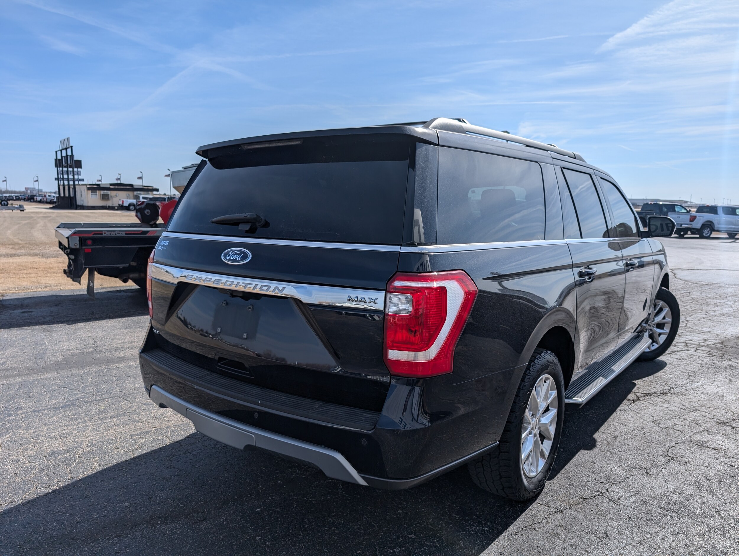 2021 Ford Expedition MAX XLT photo 4