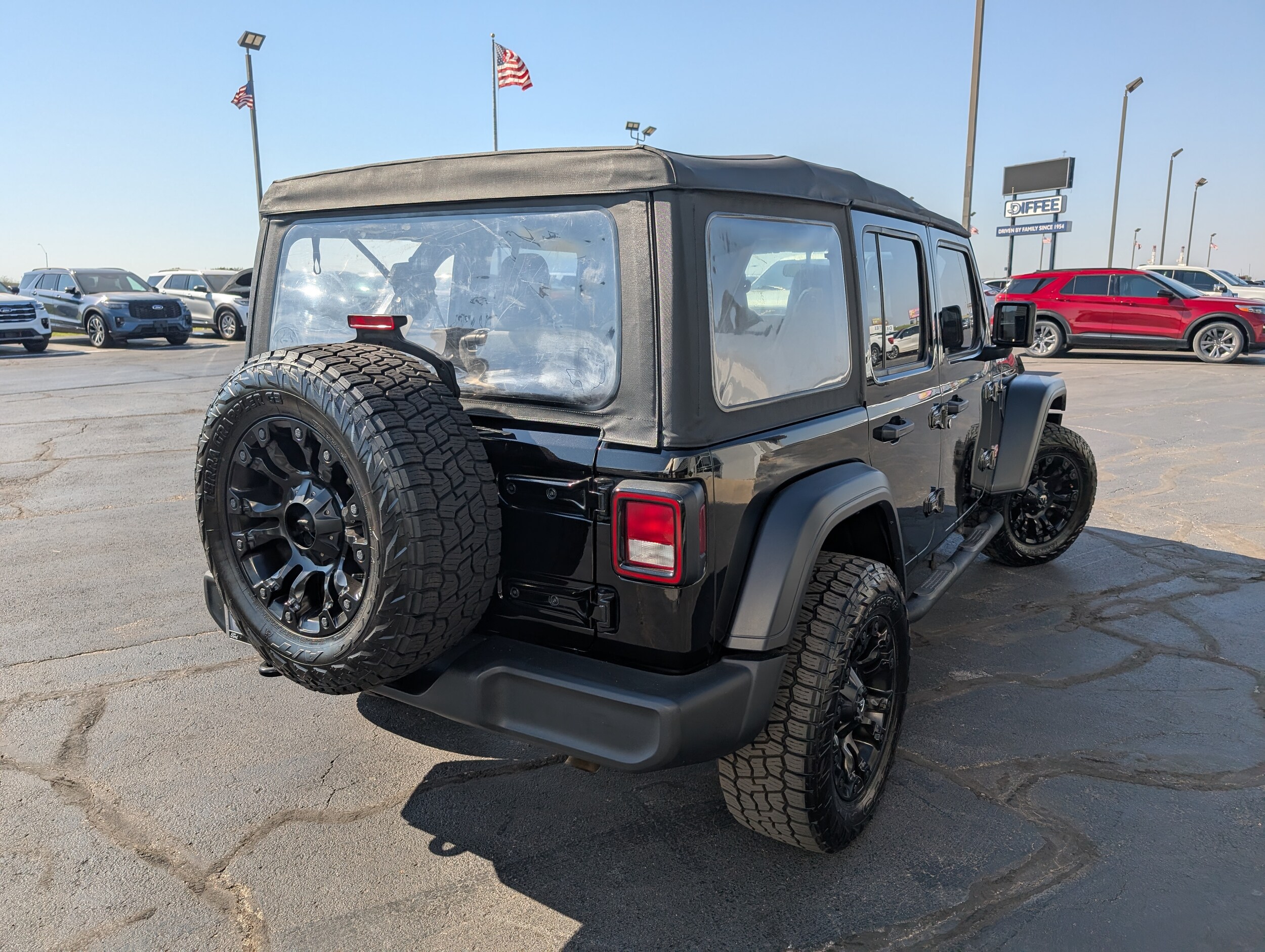 2018 Jeep Wrangler Unlimited Sport photo 3