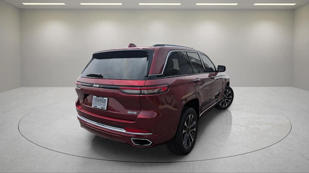 Used 2022 Jeep Grand Cherokee Overland SUV