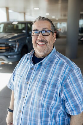 Staff member Tom Hunt from ID_617330f7157e