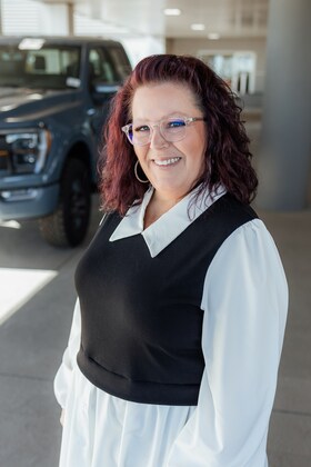 Staff member Melita Emory from ID_a887f853154e