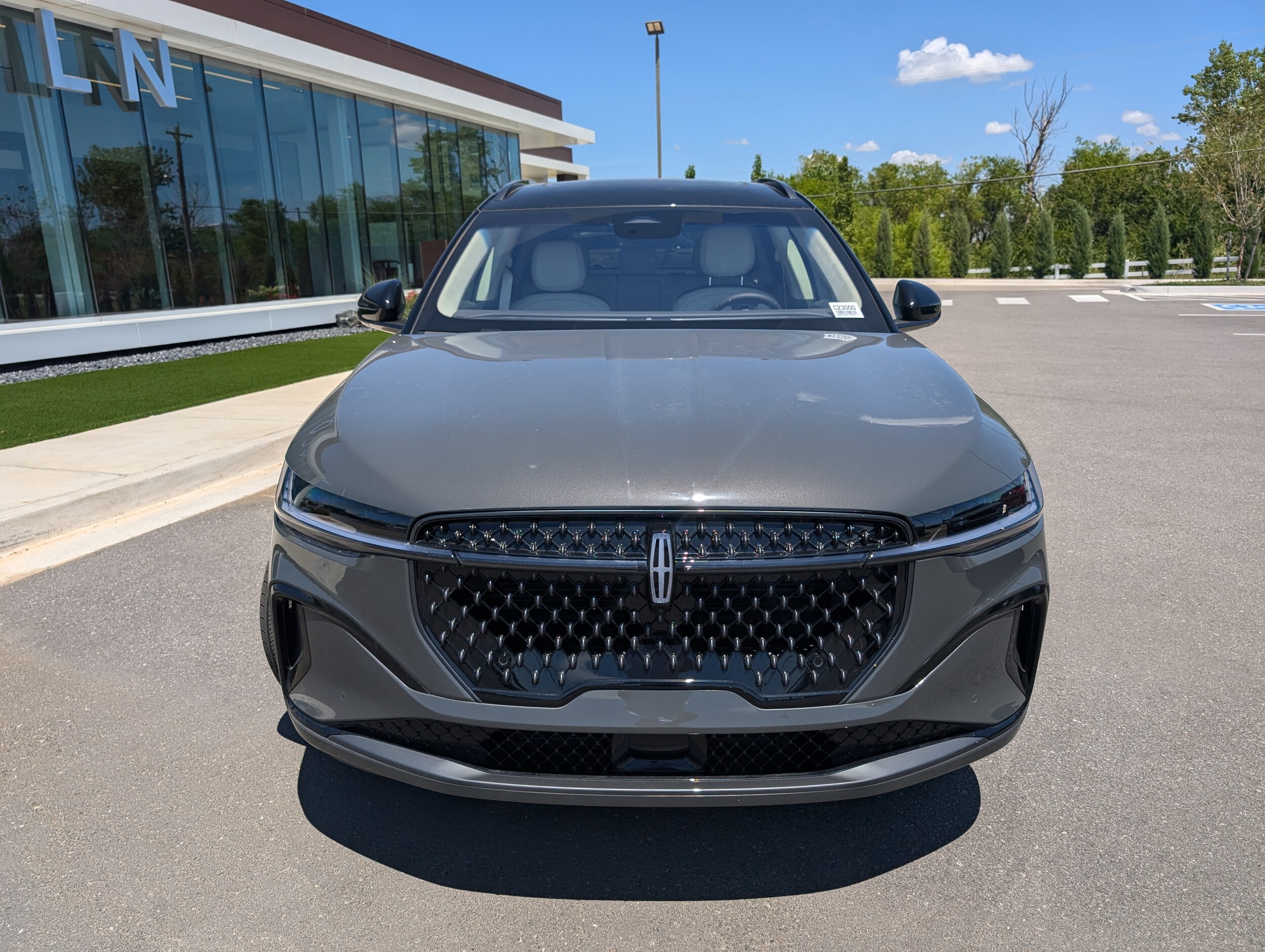 2024 Lincoln Nautilus Black Label photo 2