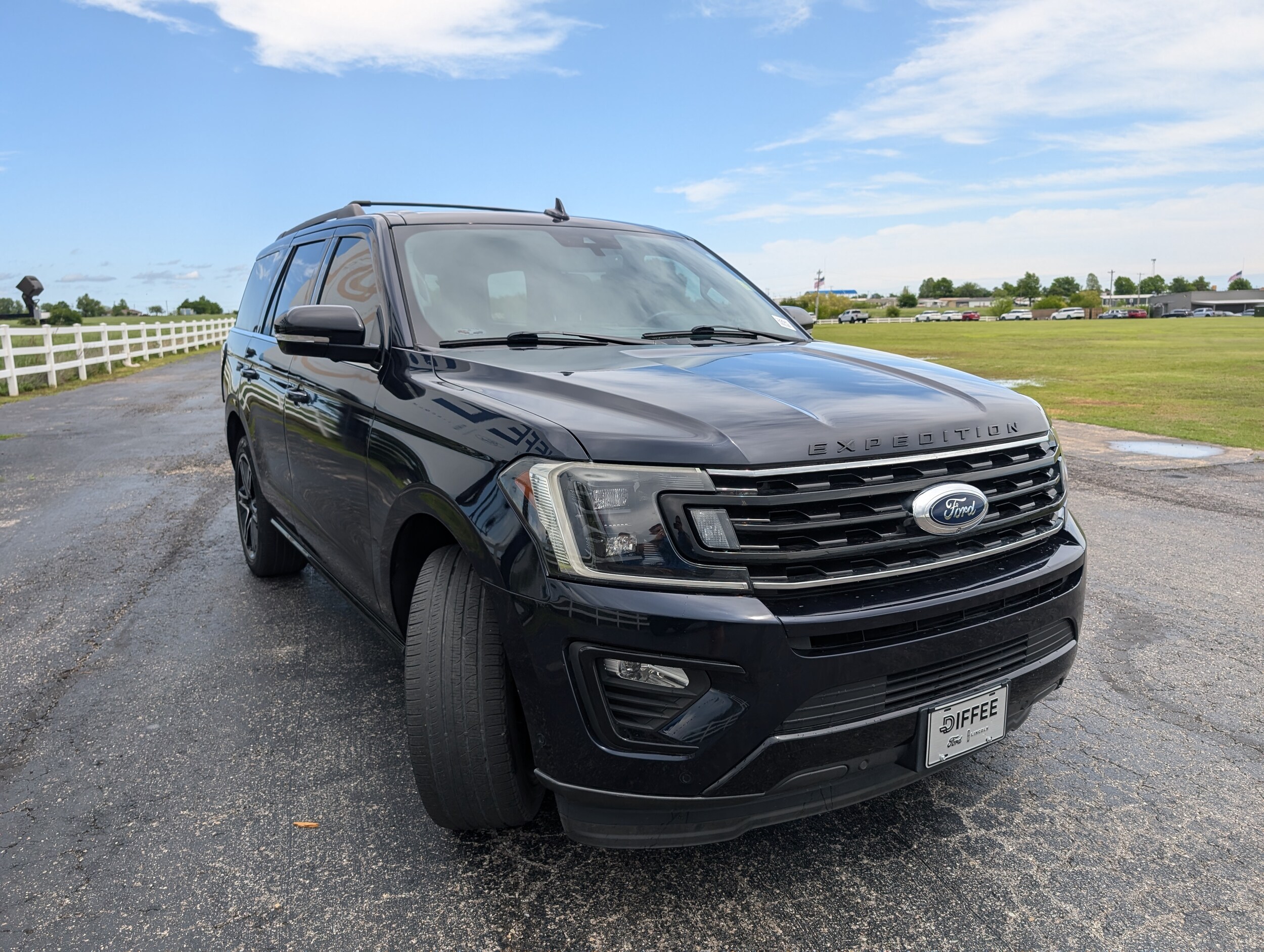 2021 Ford Expedition Limited photo 3