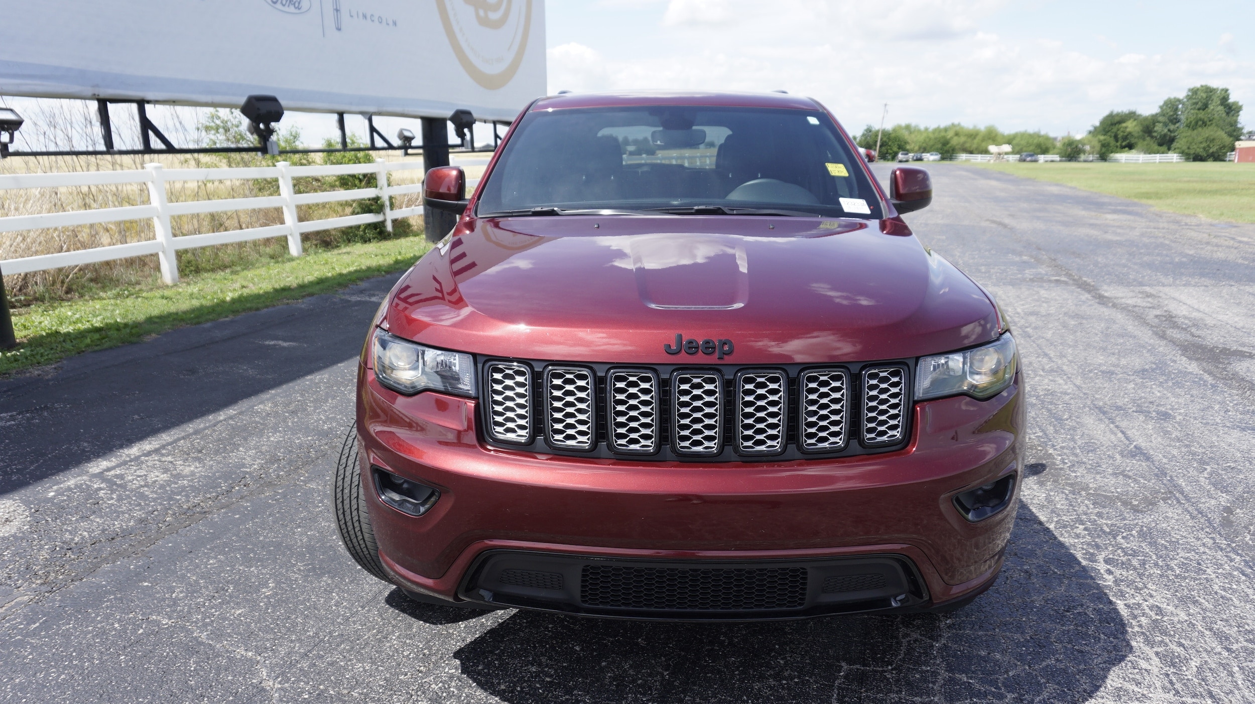 Used 2019 Jeep Grand Cherokee Altitude with VIN 1C4RJFAG8KC635522 for sale in El Reno, OK