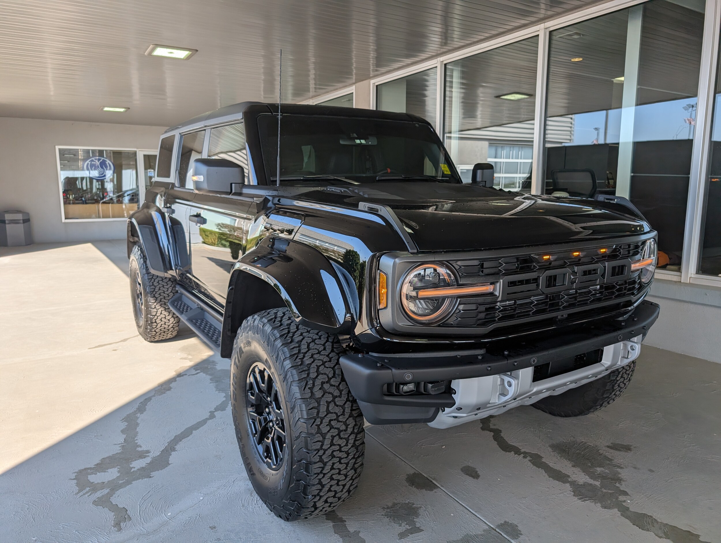 2024 Ford Bronco Raptor photo 3