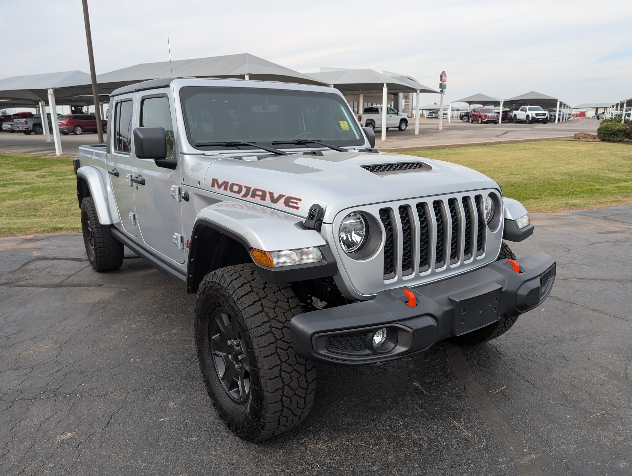 2022 Jeep Gladiator Mojave photo 3