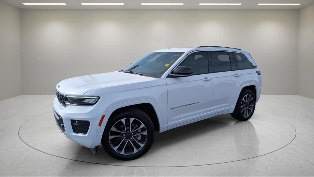 Used 2023 Jeep Grand Cherokee Overland SUV