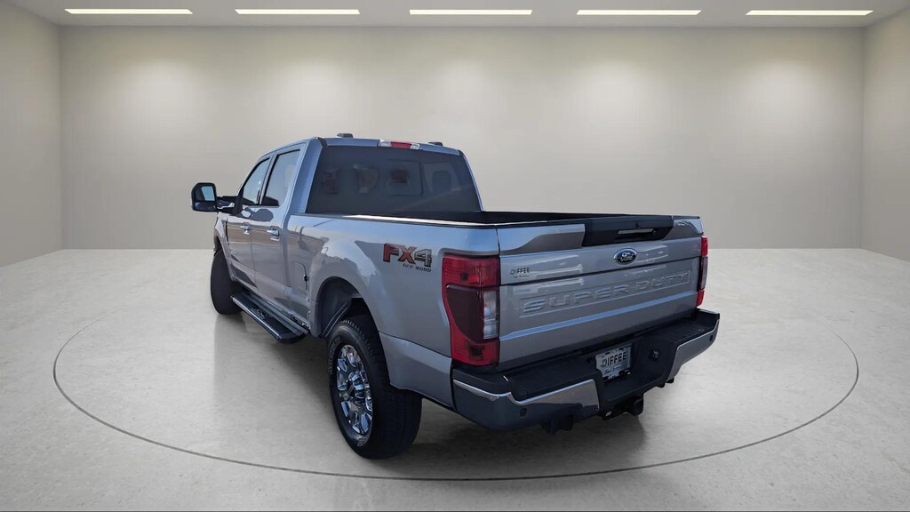 Used 2022 Ford F-250 Lariat Crew Cab Truck