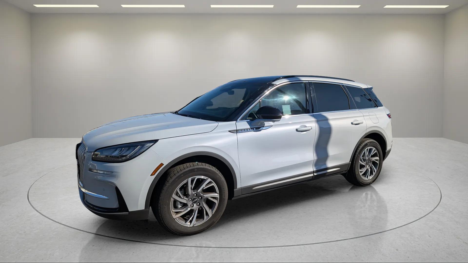 2025 Lincoln Corsair Premiere's photo