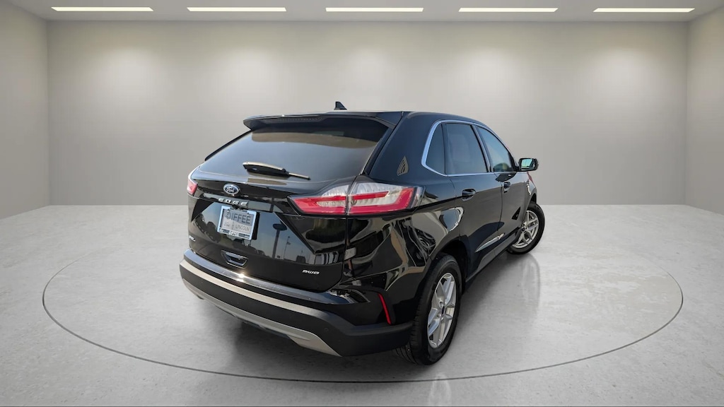 Used 2022 Ford Edge SEL SUV