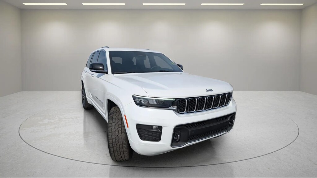 Used 2023 Jeep Grand Cherokee Overland SUV