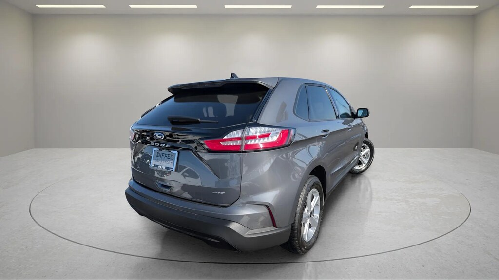 Used 2024 Ford Edge SE SUV