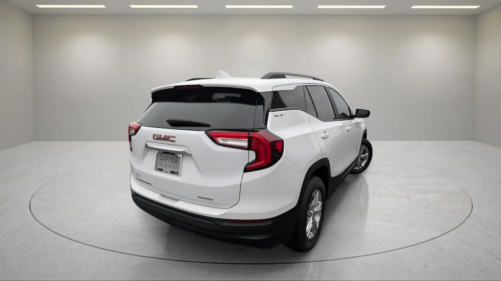 Used 2023 GMC Terrain SLE SUV