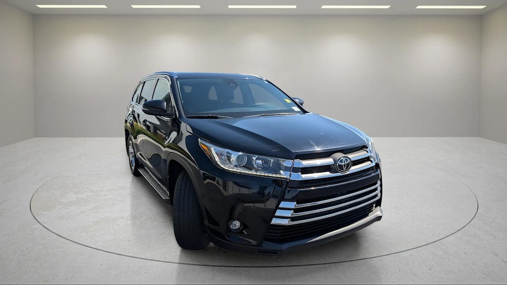 Used 2019 Toyota Highlander SUV