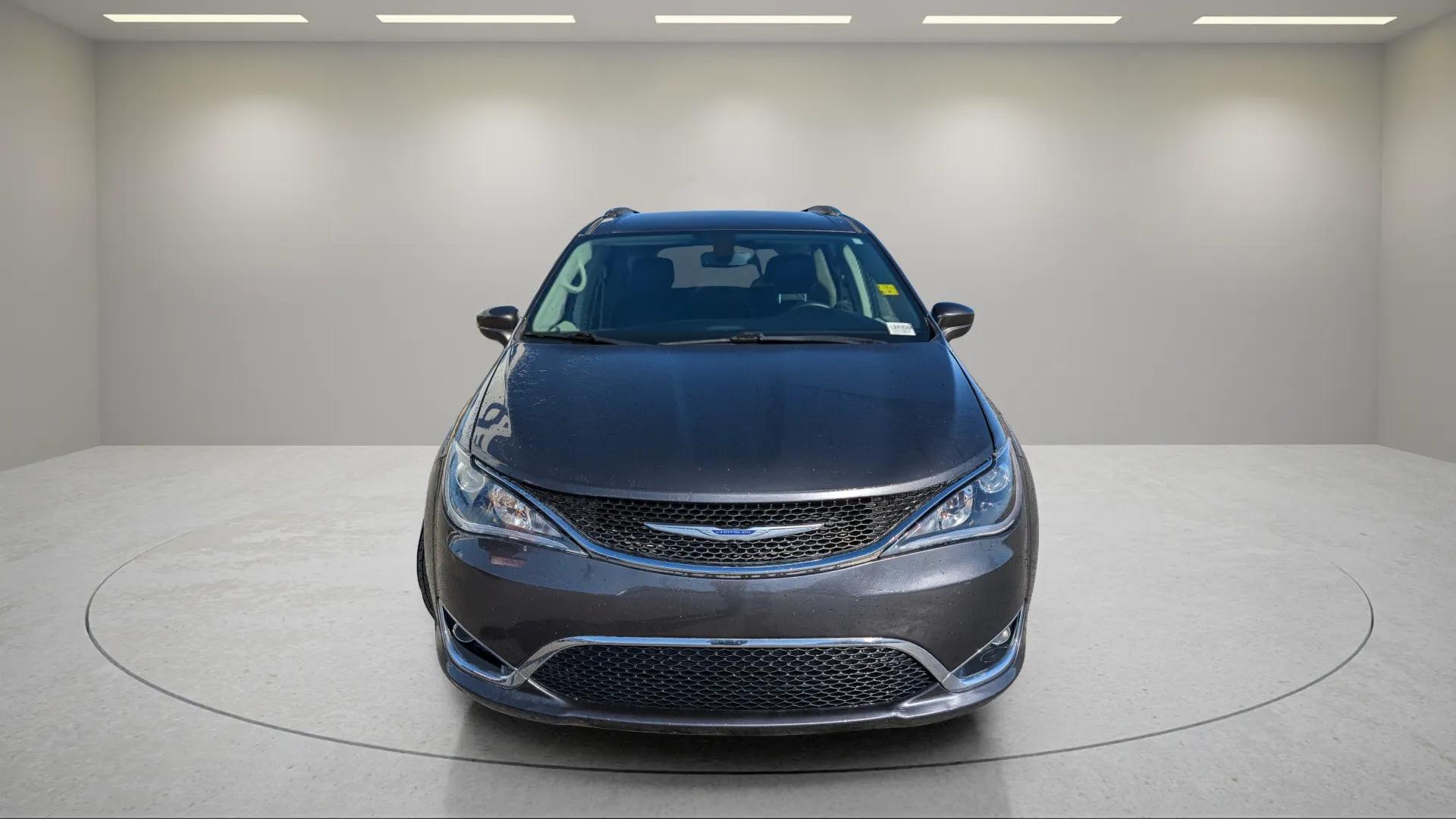 Used 2020 Chrysler Pacifica Touring L with VIN 2C4RC1BGXLR131574 for sale in El Reno, OK