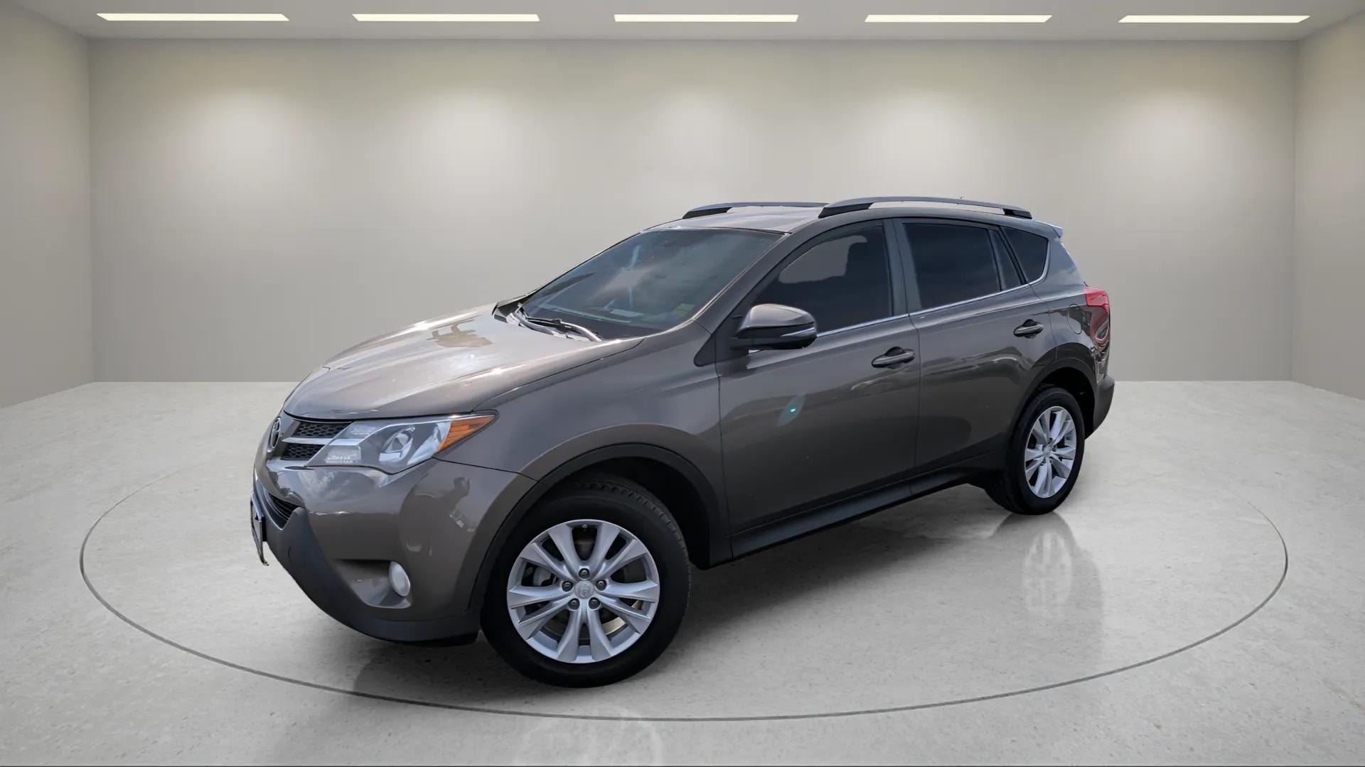 2015 Toyota RAV4 Limited's photo