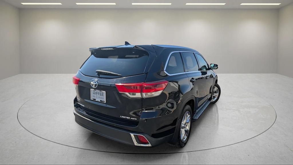 Used 2019 Toyota Highlander SUV