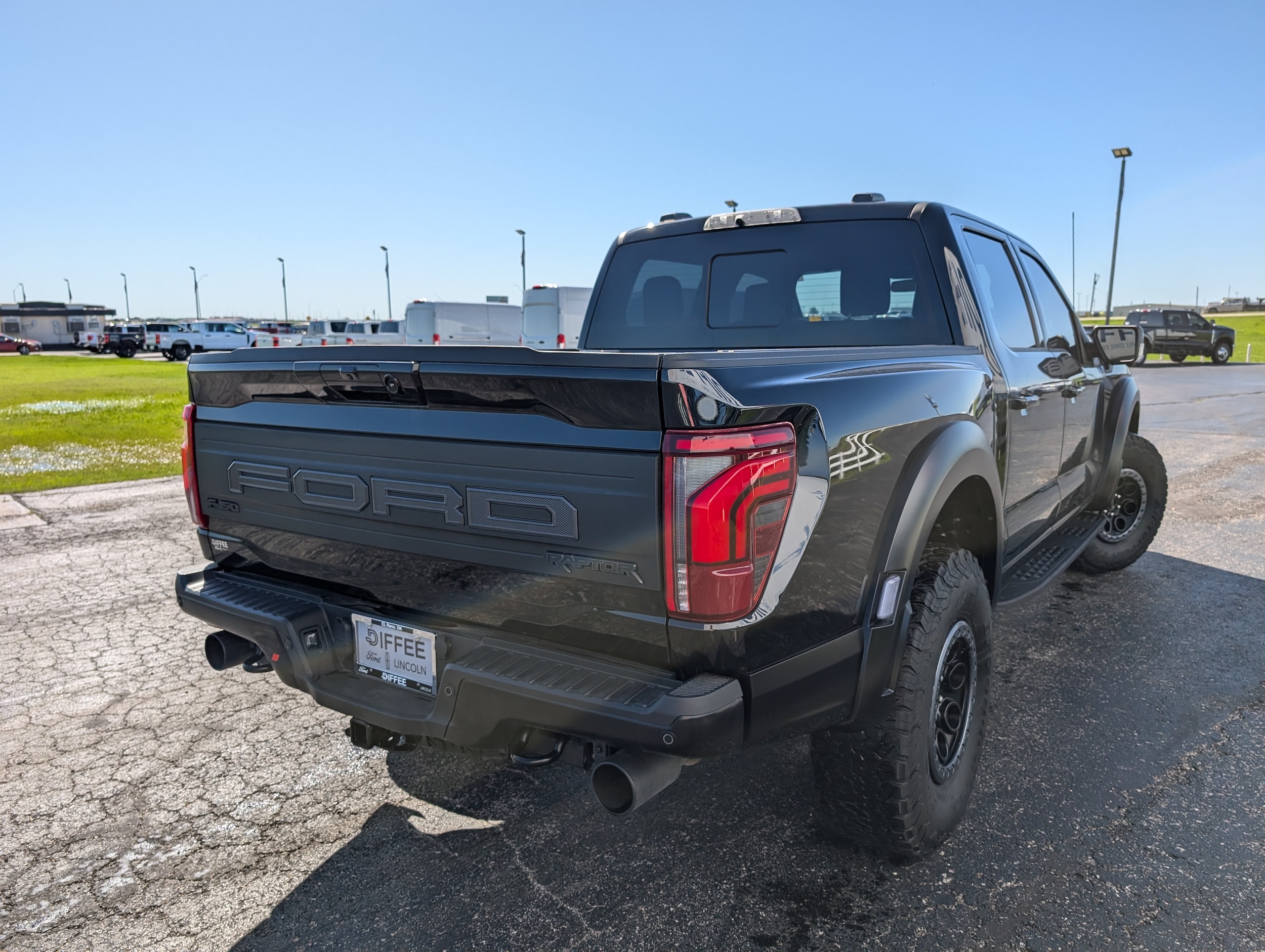 2024 Ford F-150 Raptor photo 4