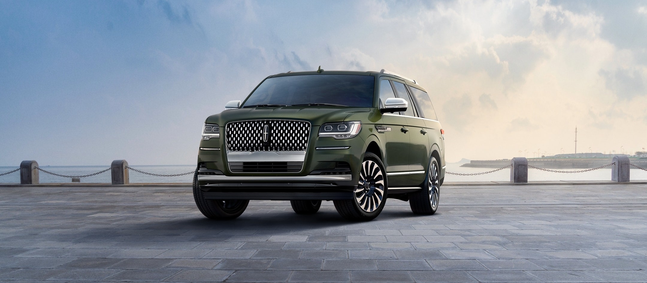 Black Lincoln Navigator L 2024