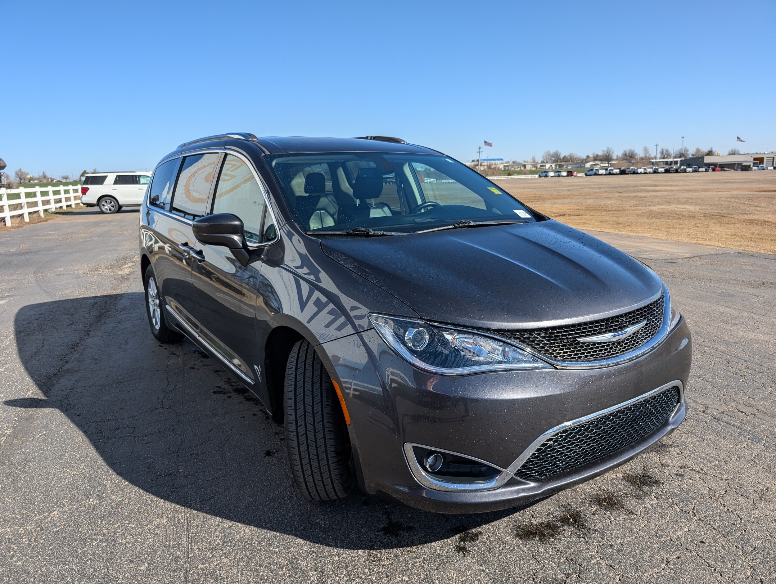 Used 2020 Chrysler Pacifica Touring L with VIN 2C4RC1BGXLR131574 for sale in El Reno, OK