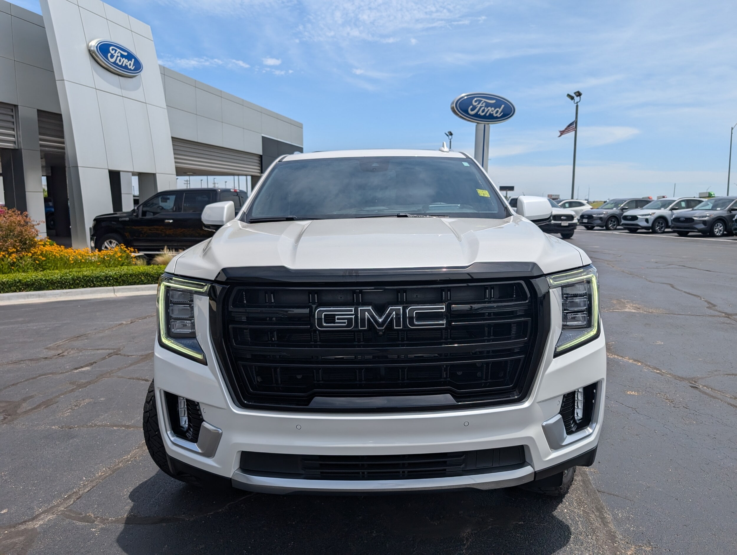 Used 2024 GMC Yukon XL Denali with VIN 1GKS2JKT3RR192494 for sale in El Reno, OK