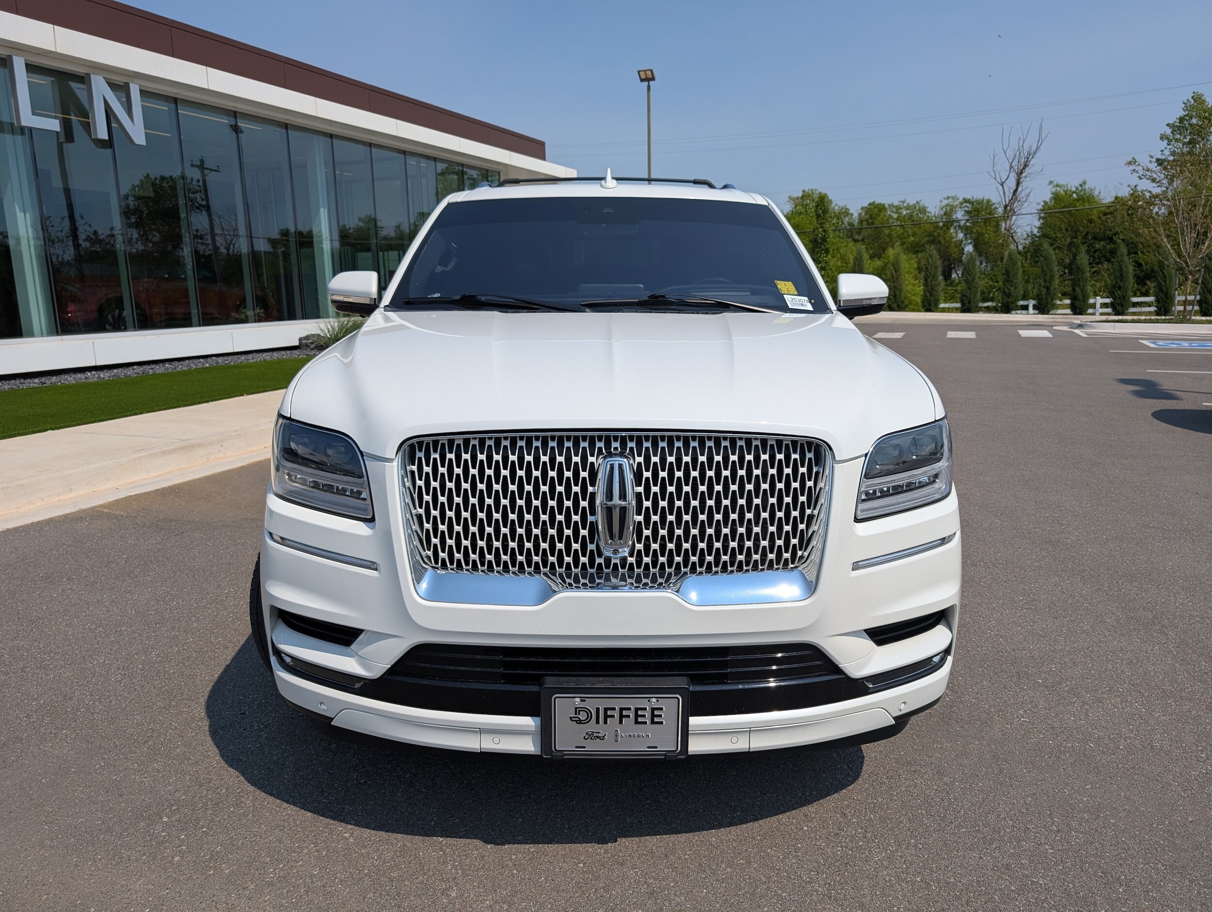 2020 Lincoln Navigator L Reserve photo 2