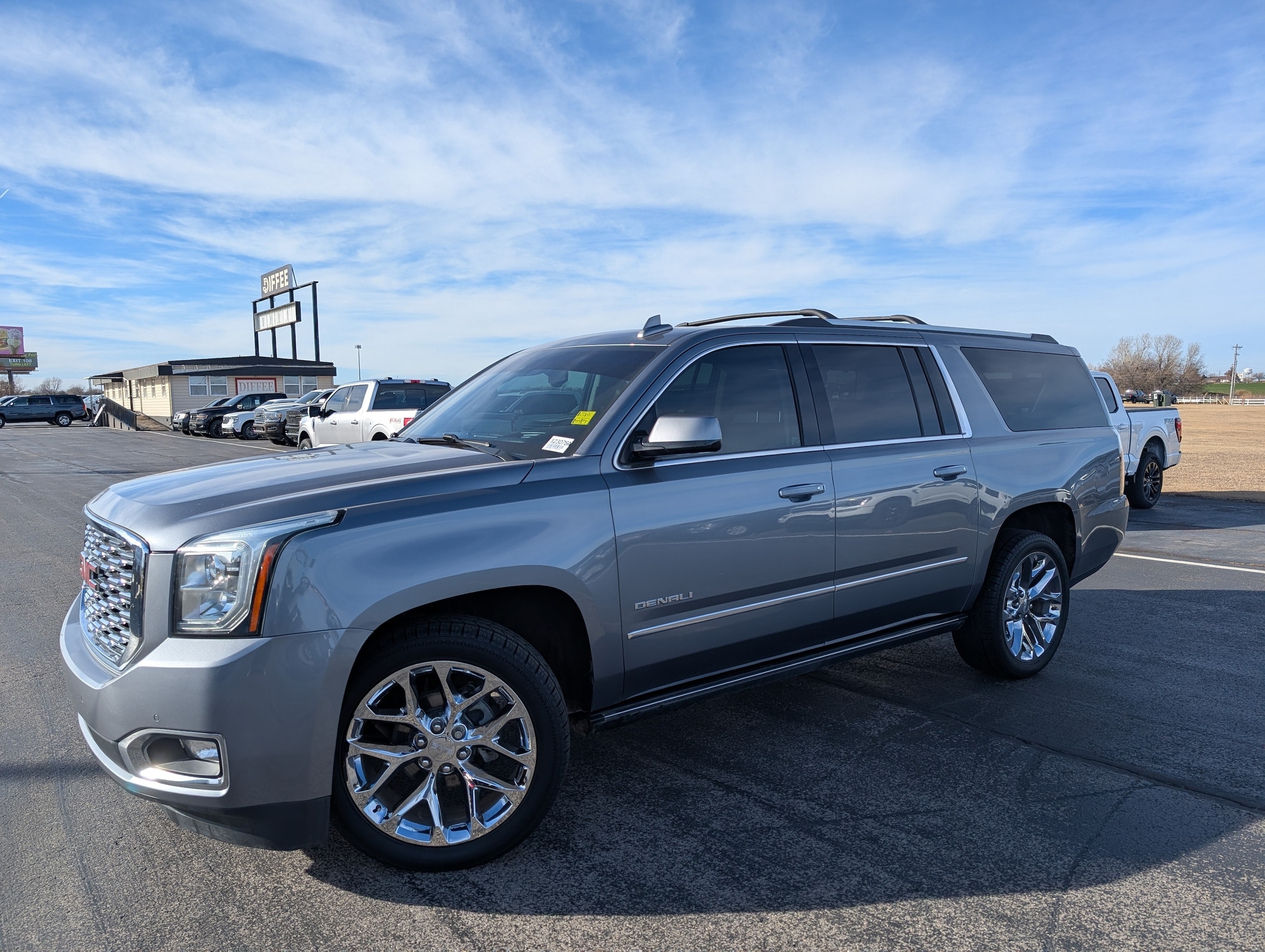 2018 GMC Yukon XL Denali's photo