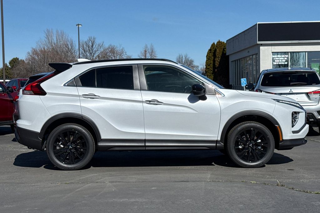 2026 Mitsubishi Eclipse Cross Black Edition - Photo 3
