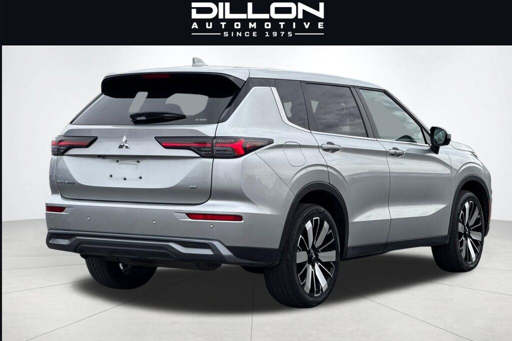 Certified 2025 Mitsubishi Outlander SE SUV