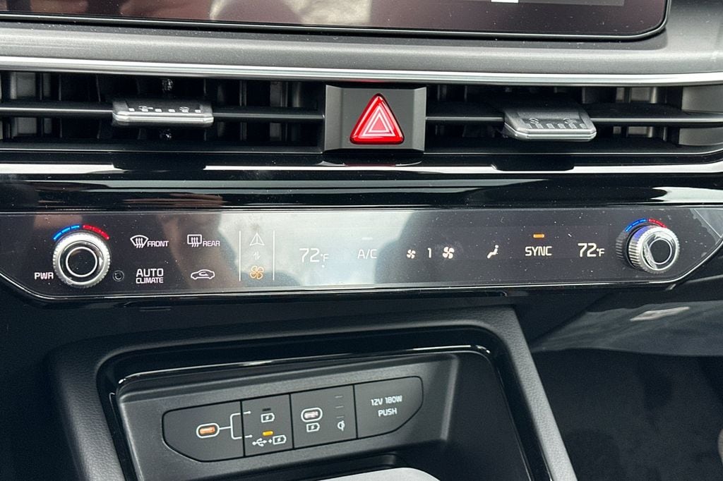 2026 Kia K5 GT - Photo 21