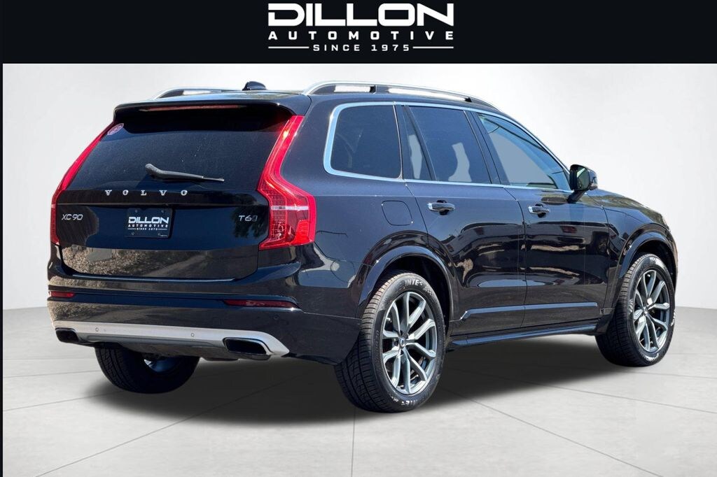 Used 2017 Volvo XC90 T6 Momentum SUV