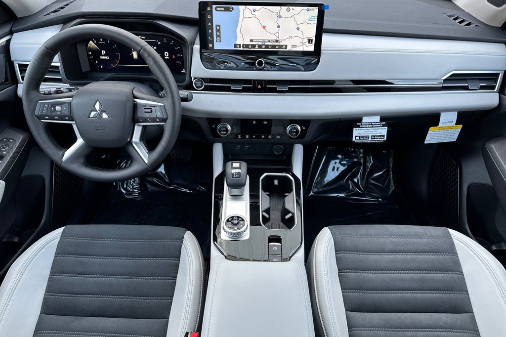 2026 Mitsubishi Outlander SE - Photo 12