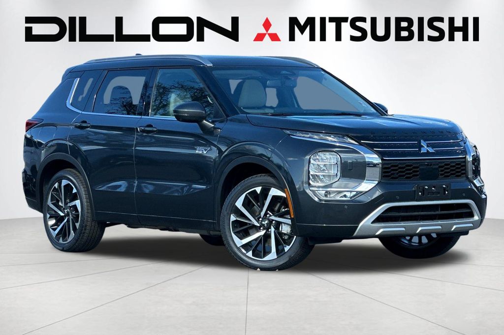 2025 Mitsubishi Outlander Plug-in Hybrid SEL S-AWC's photo