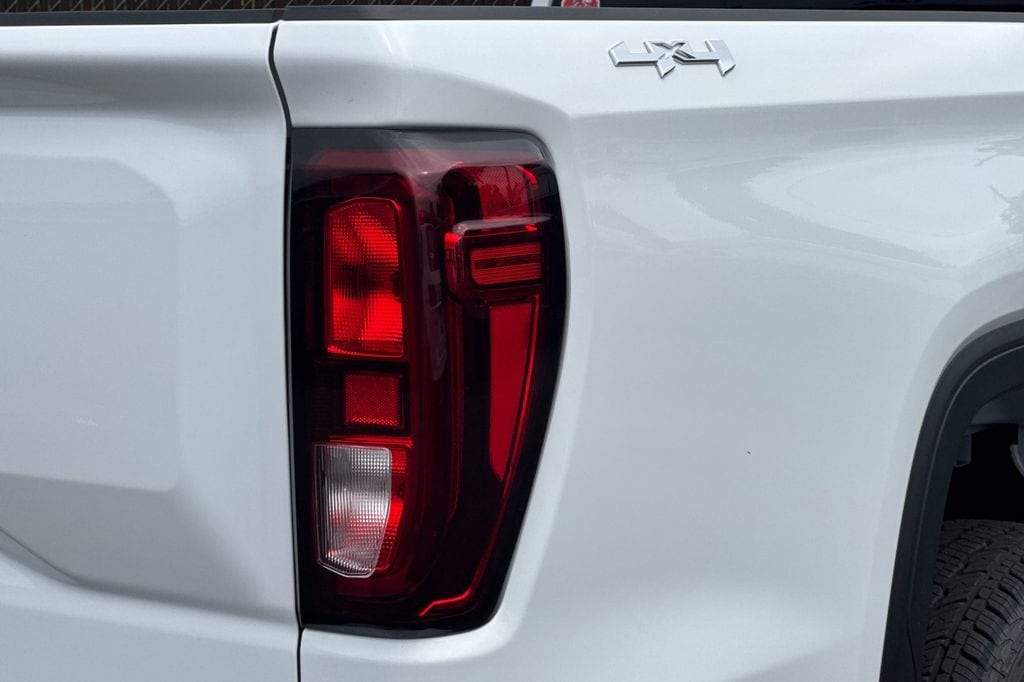 2025 GMC Sierra 1500 Pro - Photo 22