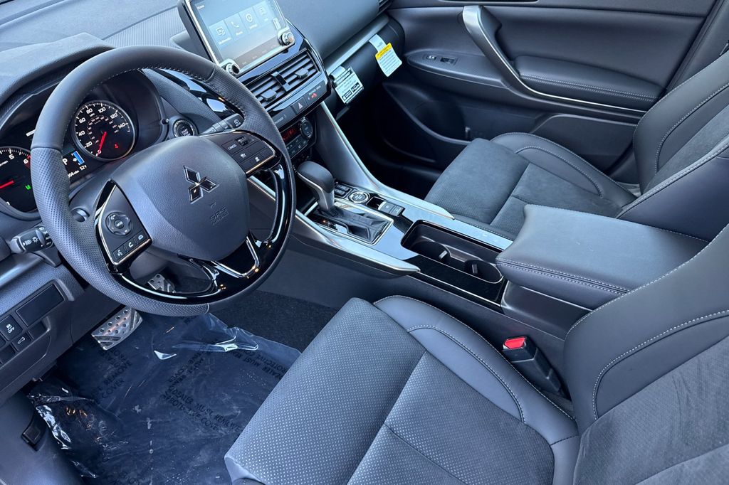 2026 Mitsubishi Eclipse Cross Black Edition - Photo 10