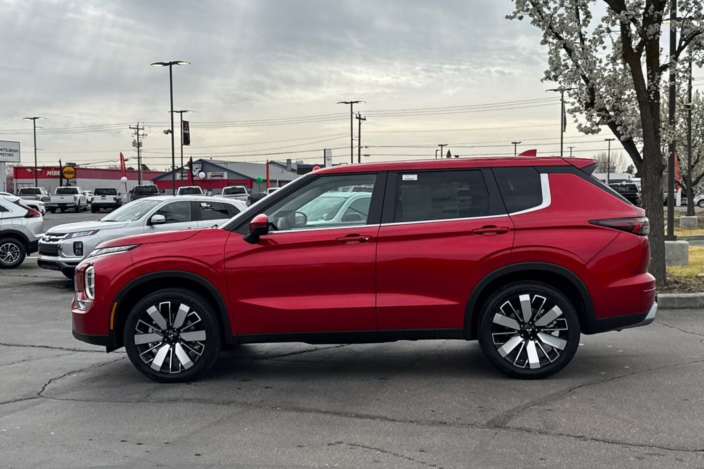 2026 Mitsubishi Outlander SE - Photo 7