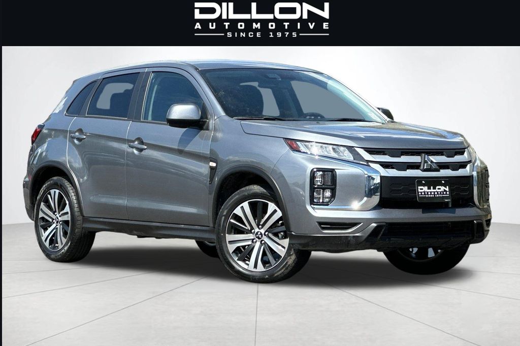 2025 Mitsubishi Outlander Sport's photo